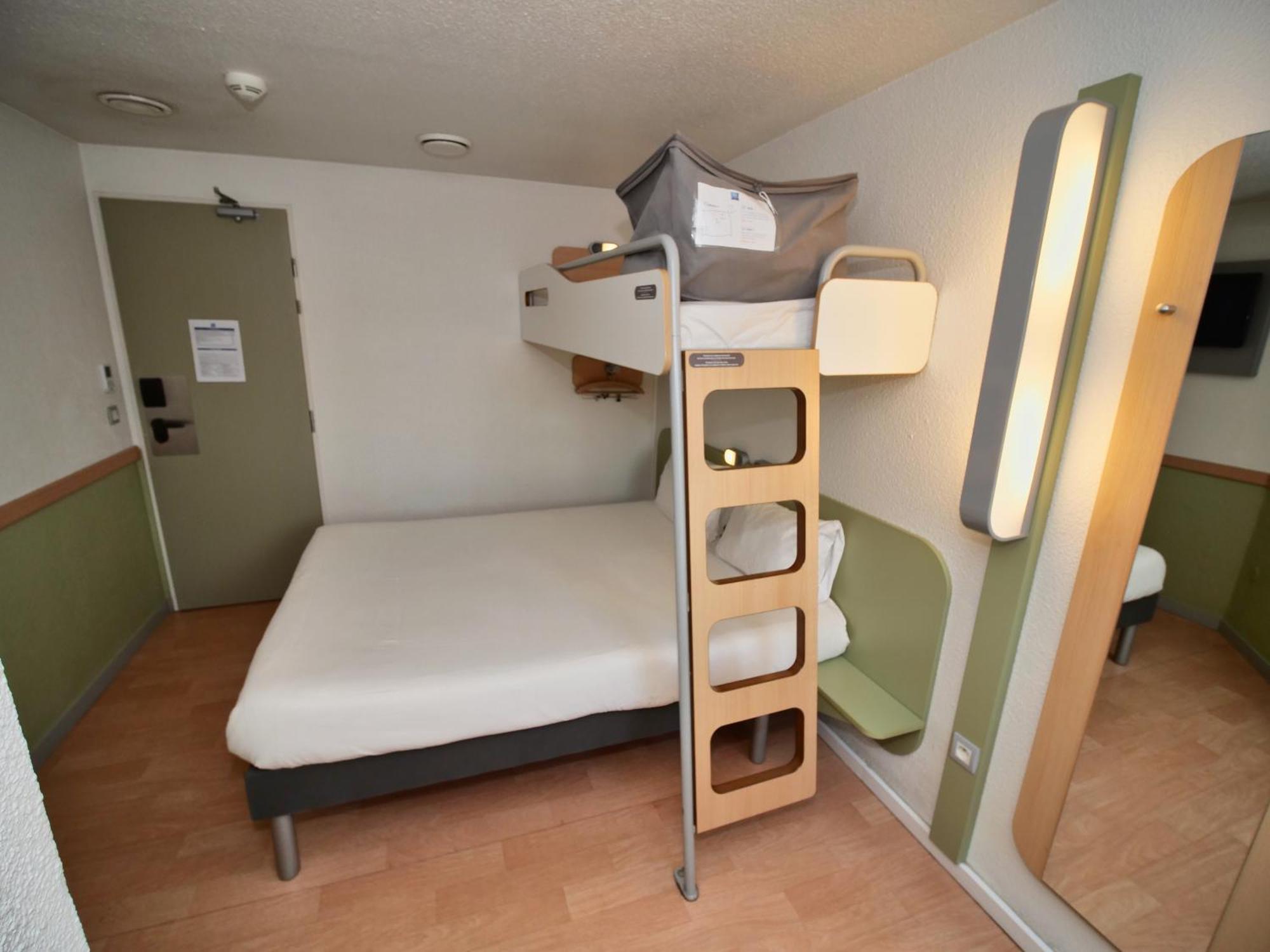 Ibis Budget Blois Centre Esterno foto
