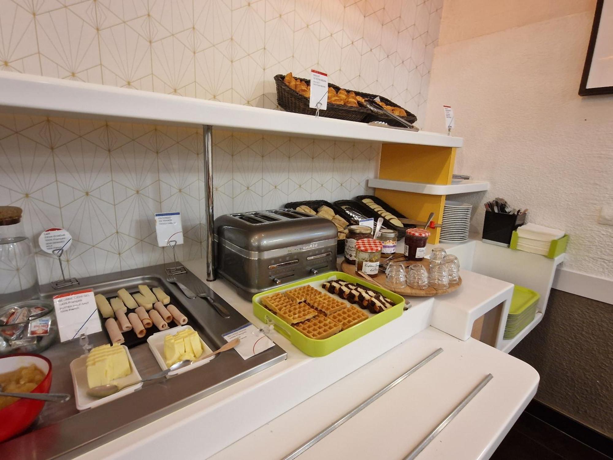 Ibis Budget Blois Centre Esterno foto