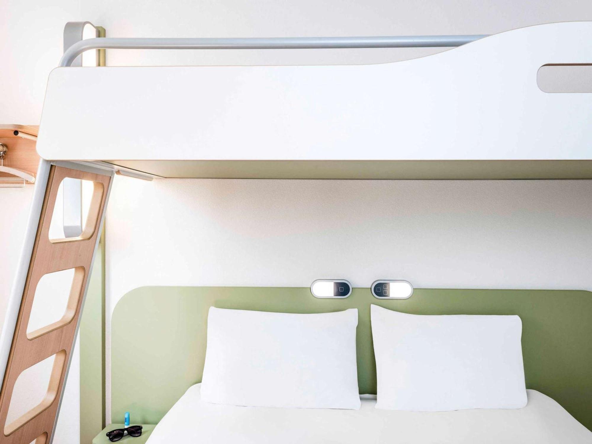 Ibis Budget Blois Centre Esterno foto