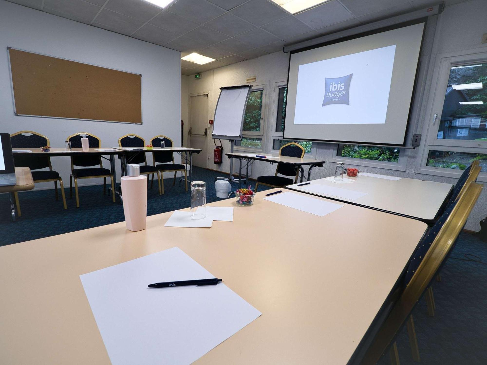Ibis Budget Blois Centre Esterno foto