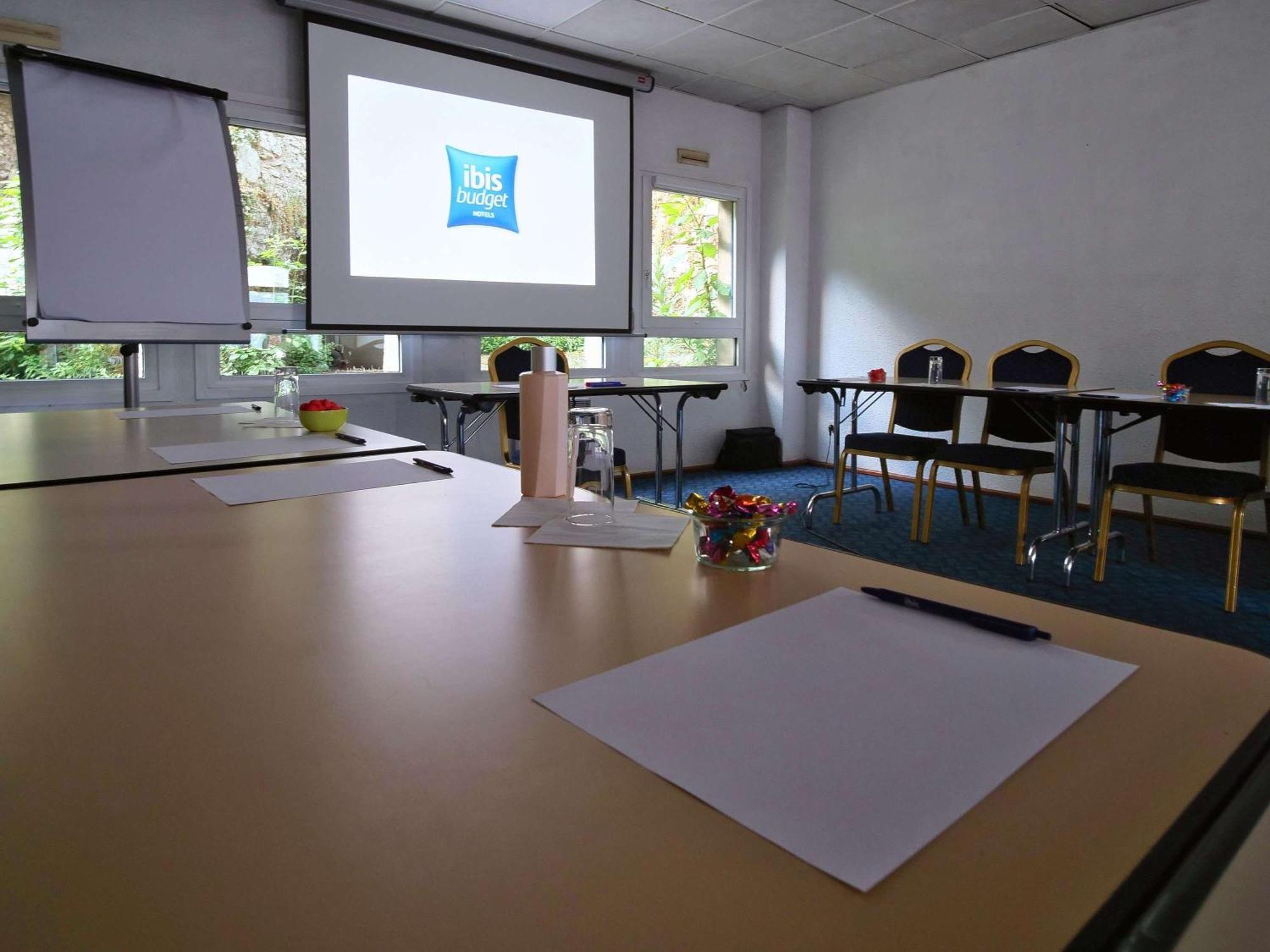 Ibis Budget Blois Centre Esterno foto