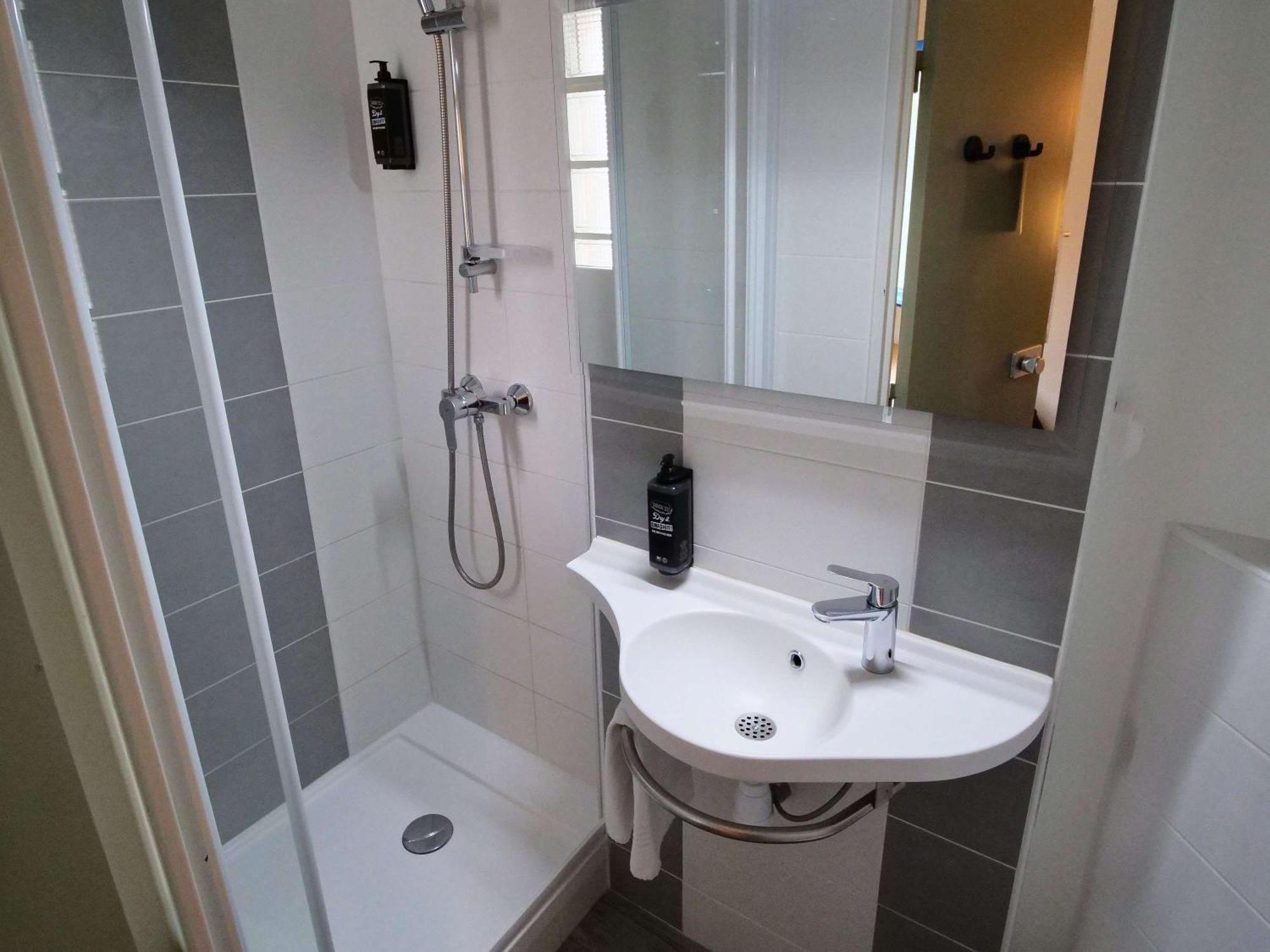 Ibis Budget Blois Centre Esterno foto