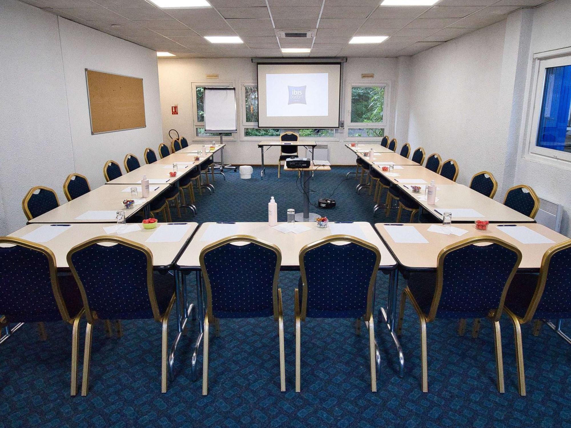 Ibis Budget Blois Centre Esterno foto