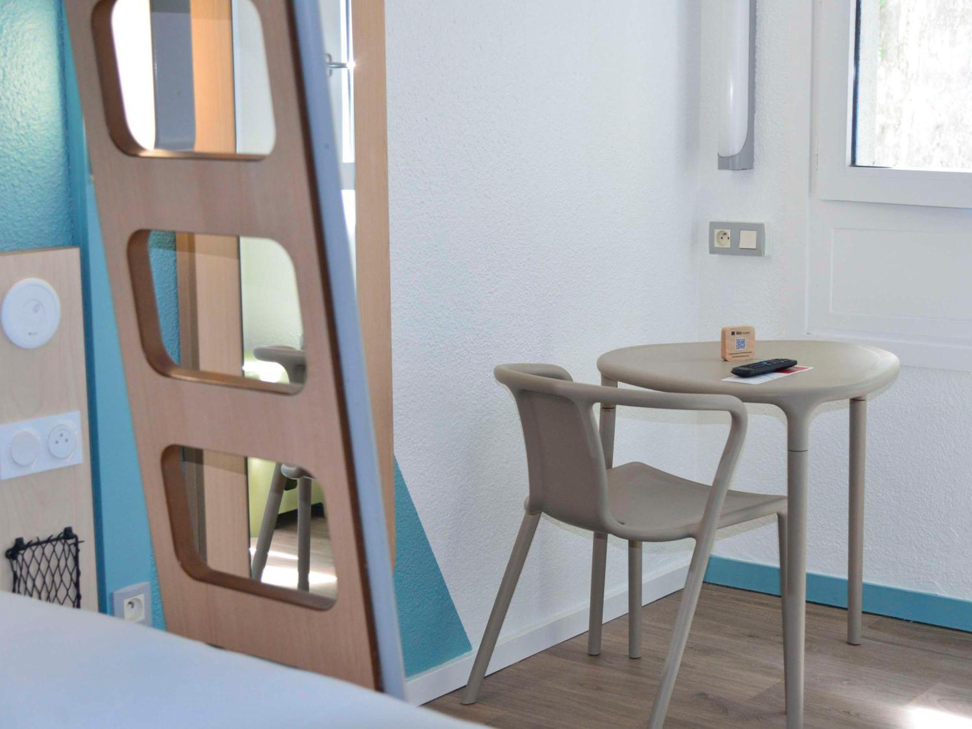 Ibis Budget Blois Centre Esterno foto