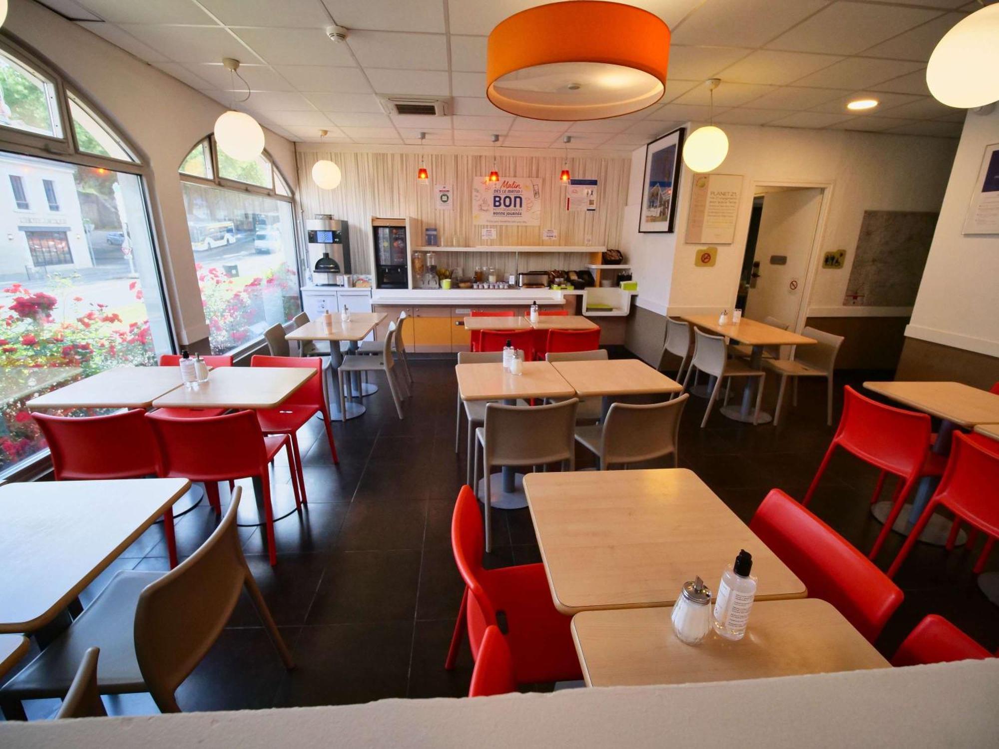 Ibis Budget Blois Centre Esterno foto