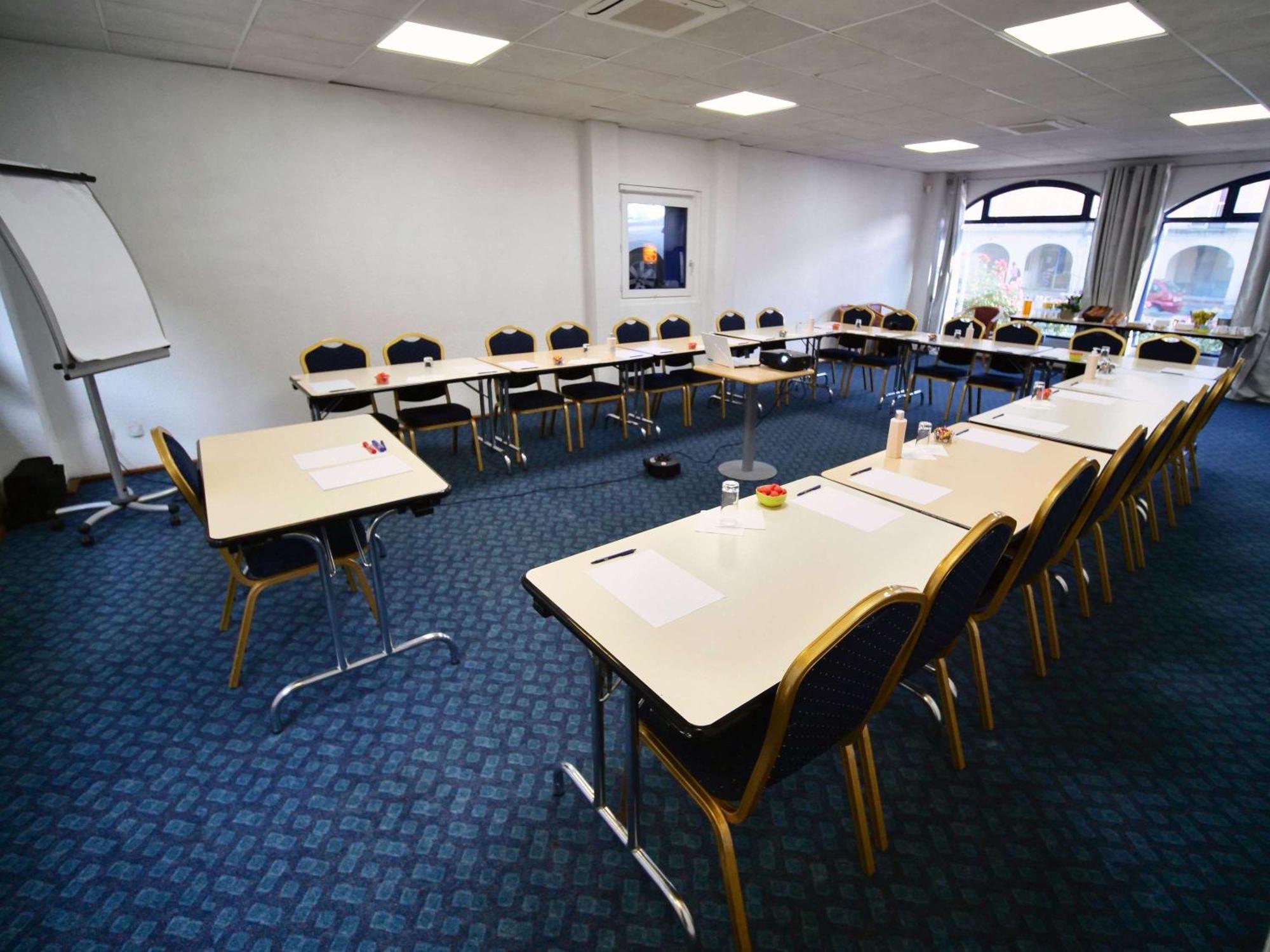 Ibis Budget Blois Centre Esterno foto
