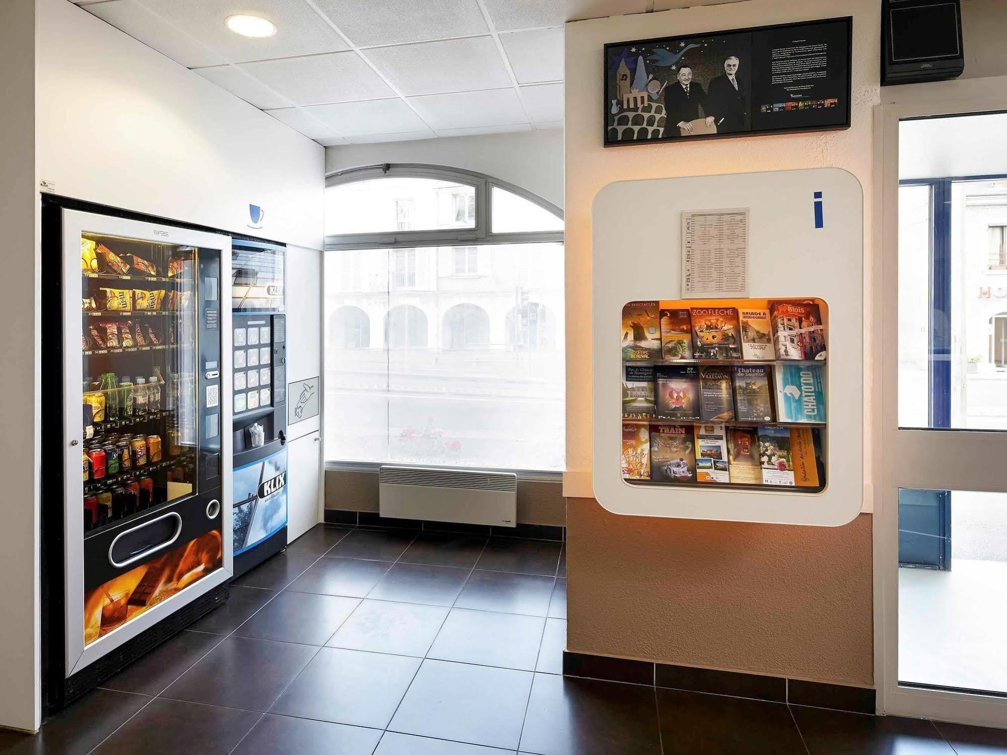 Ibis Budget Blois Centre Esterno foto